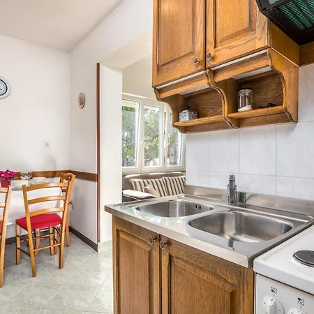 Apartment Stunning In With Kitchen *