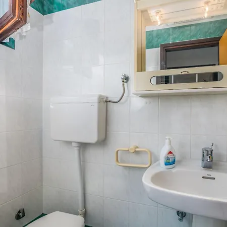 Apartament In With Wifi Šilo
